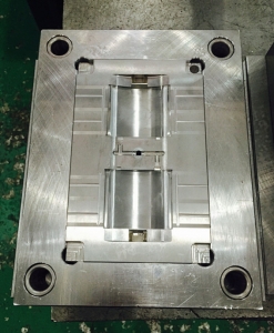 Y300422儀器塑膠制品，深圳塑膠模具廠，注塑模具加工